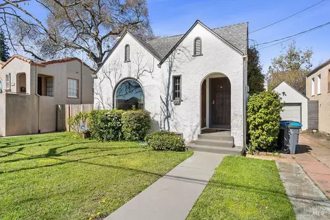 Exterior - 1434 Beach St, Vallejo, CA 94590 photo 2 of 8