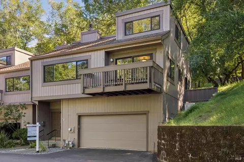 10 Arrowhead Ln, Novato, CA 94949