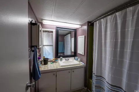 Bath - 6750 Highway 20, Ukiah, CA 95482 photo 3 of 3