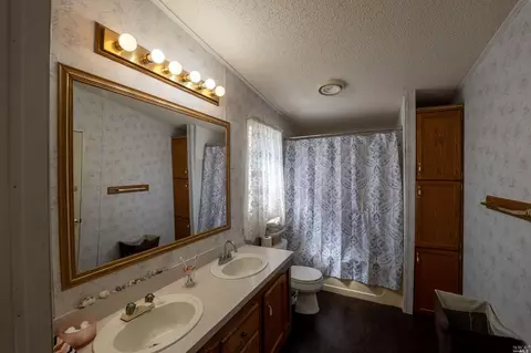 Bath - 6750 Highway 20, Ukiah, CA 95482 photo 2 of 3