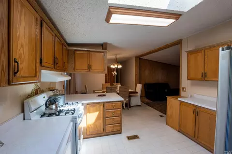 Kitchen - 6750 Highway 20, Ukiah, CA 95482 photo 2 of 3