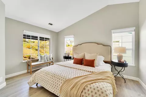 Bedroom - 511 Timbercove St #8, Vallejo, CA 94591 photo 3 of 6