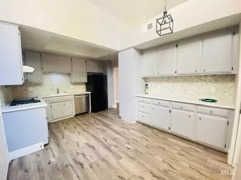 Kitchen - 1315 Pinewood Ct, Dixon, CA 95620 photo 1 of 3