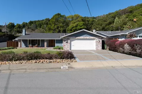 255 Knight Dr, San Rafael, CA 94901