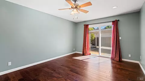 114 Newcastle Dr, Vallejo, CA 94591 photo 7