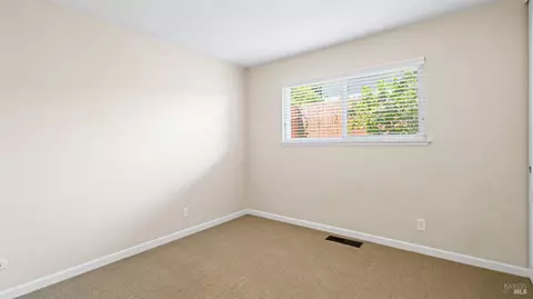 114 Newcastle Dr, Vallejo, CA 94591 photo 14