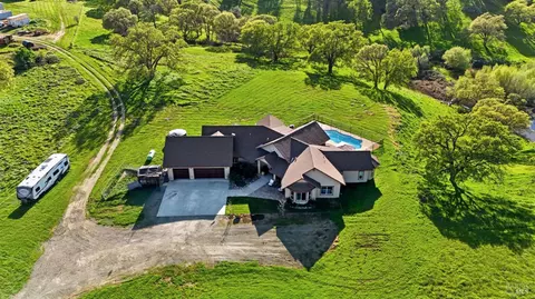 7561 Pleasants Valley Rd, Vacaville, CA 95688