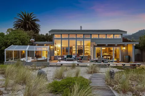 246 Seadrift Rd, Stinson Beach, CA 94970