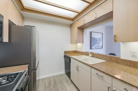 Kitchen - 400 Deer Valley Rd #3D, San Rafael, CA 94903 photo 1 of 1