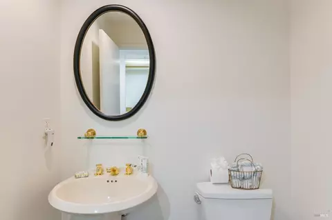 Bath - 400 Deer Valley Rd #3D, San Rafael, CA 94903 photo 3 of 3