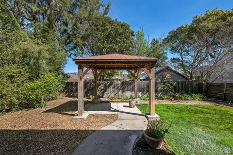 3 Hill Dr, Petaluma, CA 94952 photo 48