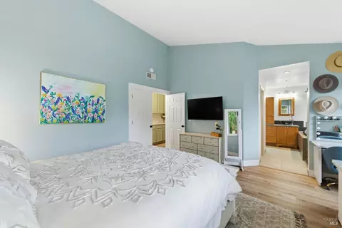 Bedroom - 28 Winestone Ct, Napa, CA 94558 photo 4 of 8