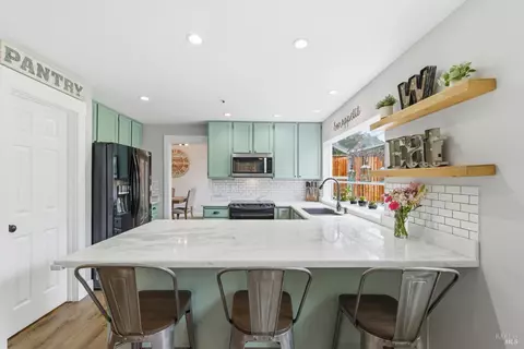 Kitchen - 28 Winestone Ct, Napa, CA 94558 photo 4 of 7