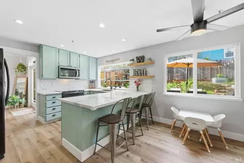 Kitchen - 28 Winestone Ct, Napa, CA 94558 photo 3 of 7