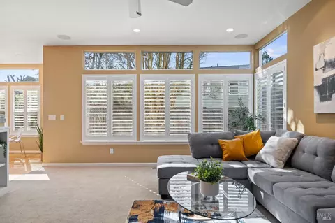 Living - 4706 Devonshire Pl, Santa Rosa, CA 95405 photo 7 of 7