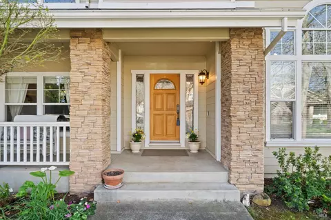 Entry Way - 4706 Devonshire Pl, Santa Rosa, CA 95405 photo 1 of 9