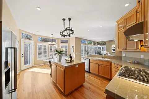 Kitchen - 4706 Devonshire Pl, Santa Rosa, CA 95405 photo 1 of 6