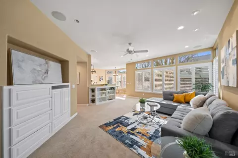 Living - 4706 Devonshire Pl, Santa Rosa, CA 95405 photo 6 of 7