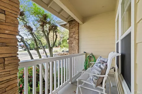 Exterior - 4706 Devonshire Pl, Santa Rosa, CA 95405 photo 2 of 15