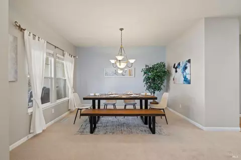 Dining - 4706 Devonshire Pl, Santa Rosa, CA 95405 photo 3 of 5