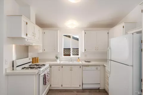 72 Ramon St, Sonoma, CA 95476 photo 2