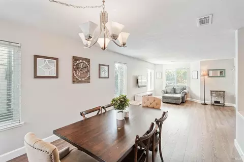 Dining - 1315 Jacobs Pl, Dixon, CA 95620 photo 4 of 4