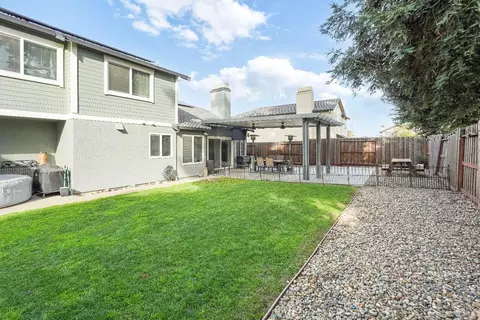 Exterior - 1315 Jacobs Pl, Dixon, CA 95620 photo 11 of 13
