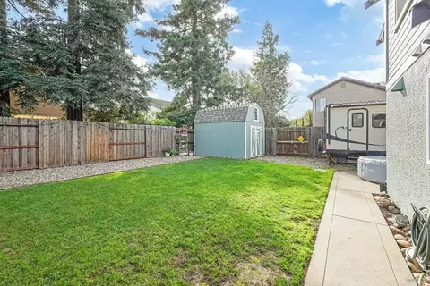 Exterior - 1315 Jacobs Pl, Dixon, CA 95620 photo 9 of 13
