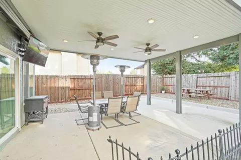 Exterior - 1315 Jacobs Pl, Dixon, CA 95620 photo 6 of 13