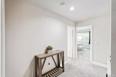 Entry Way - 1315 Jacobs Pl, Dixon, CA 95620 photo 4 of 4