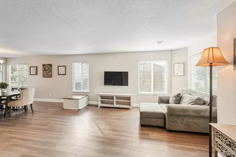 Living - 1315 Jacobs Pl, Dixon, CA 95620 photo 1 of 3