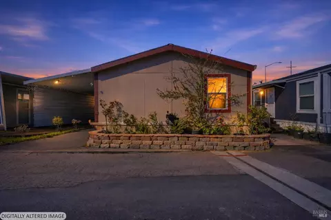 2963 Santa Rosa Ave #B-2, Santa Rosa, CA 95407