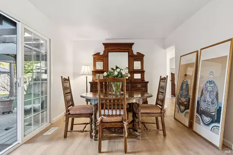 Dining - 731 5th St E, Sonoma, CA 95476 photo 1 of 3