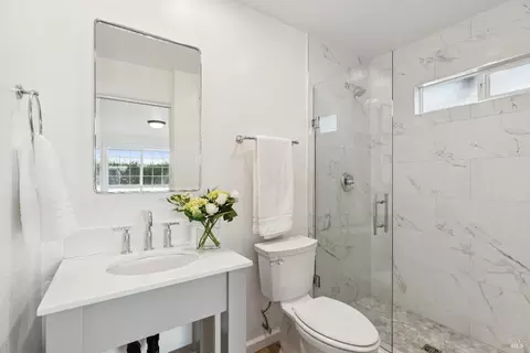 Bath - 731 5th St E, Sonoma, CA 95476 photo 2 of 4