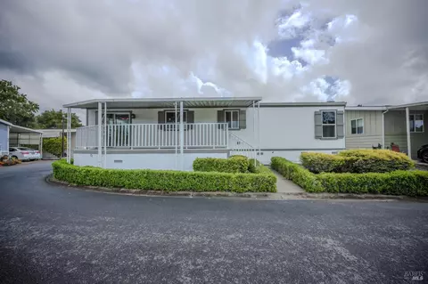 87 Blue Jay Dr, Santa Rosa, CA 95409