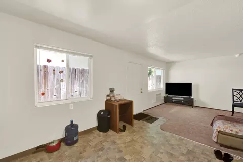 Living - 724 Delaware St, Fairfield, CA 94533 photo 4 of 4