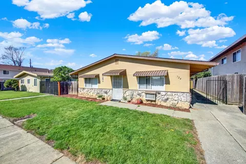 Exterior - 724 Delaware St, Fairfield, CA 94533 photo 2 of 6