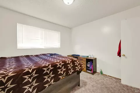 Bedroom - 724 Delaware St, Fairfield, CA 94533 photo 2 of 5