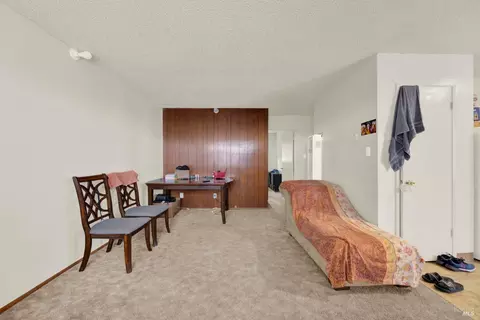 Living - 724 Delaware St, Fairfield, CA 94533 photo 3 of 4