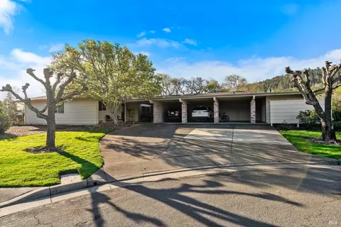 497 Oak Vista Pl, Santa Rosa, CA 95409
