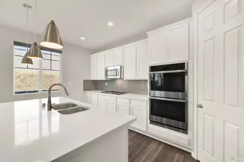 Kitchen - 2952 Inspiration Dr, Fairfield, CA 94533 photo 6 of 6