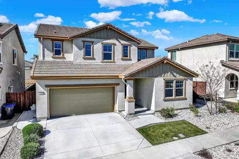 Exterior - 2952 Inspiration Dr, Fairfield, CA 94533 photo 2 of 11