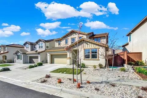 Exterior - 2952 Inspiration Dr, Fairfield, CA 94533 photo 3 of 11