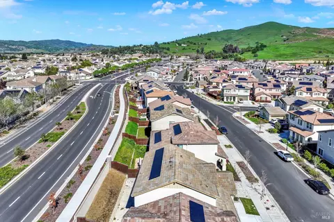 View/Area - 2952 Inspiration Dr, Fairfield, CA 94533 photo 5 of 12