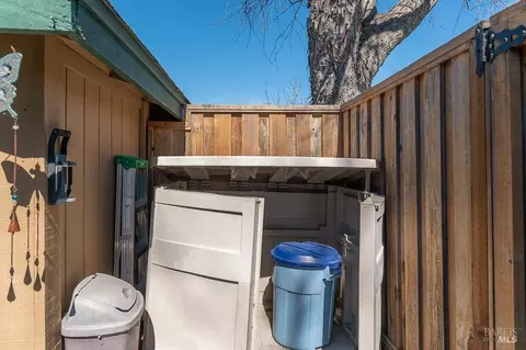 Exterior - 8383 Lasalle Ave, Cotati, CA 94931 photo 3 of 6