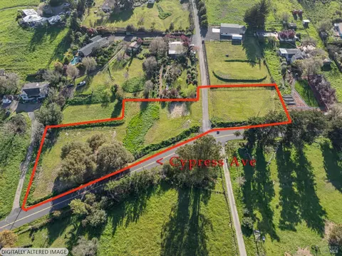 9011 Cypress Ave, Cotati, CA 94931