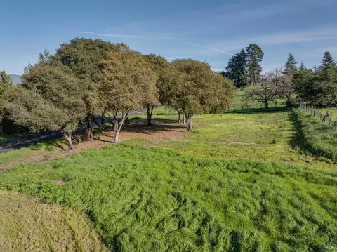 9011 Cypress Ave, Cotati, CA 94931 photo 4