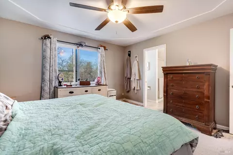 Bedroom - 532 Walten Way, Windsor, CA 95492 photo 2 of 5