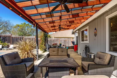 Exterior - 532 Walten Way, Windsor, CA 95492 photo 16 of 18