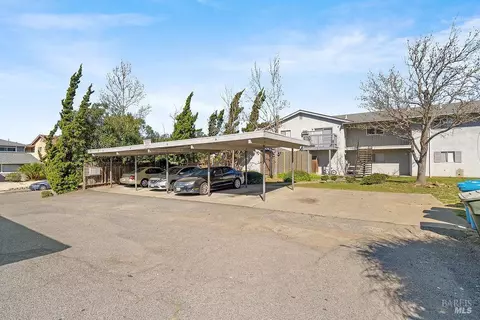 Exterior - 118 Yorkshire Ct, Vallejo, CA 94591 photo 5 of 6